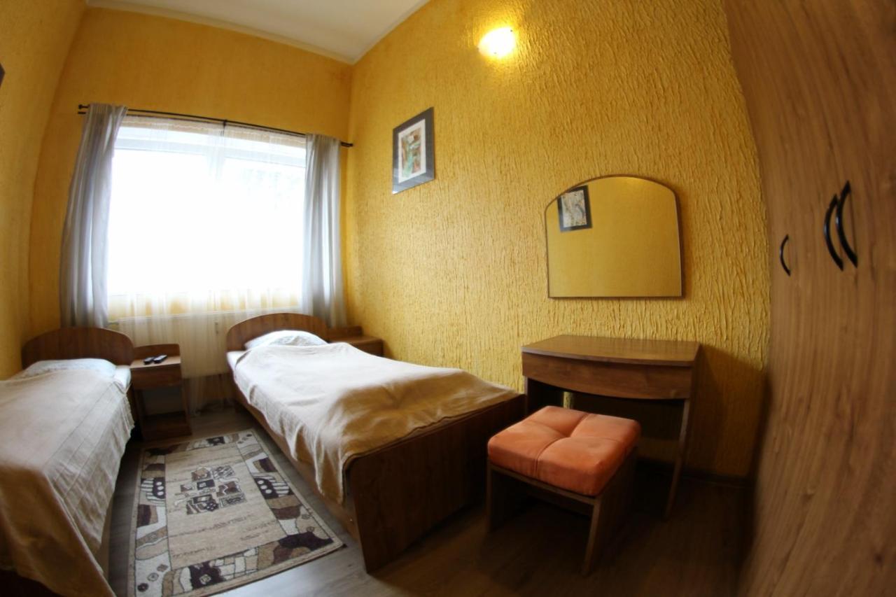 Gosciniec Glucholazy Zdroj Exterior foto